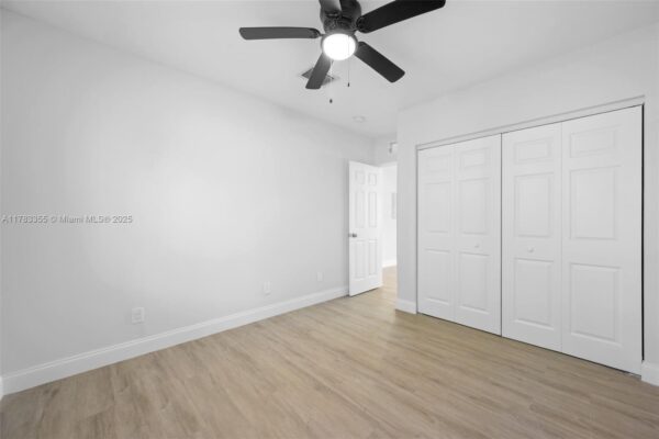 Unidad nueva. SECUNDO PISO 2 dormitorios 2 baños. La asociación permite alquiler temporal.  Oakland Park, FL - Image 14