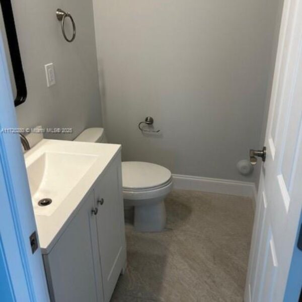 Nueva construcción. 3 dormitorios, 2 baños, 1/2 baño. Garaje para 1 coche. 307 NW 28th Ave Fort Lauderdale, FL - Image 17