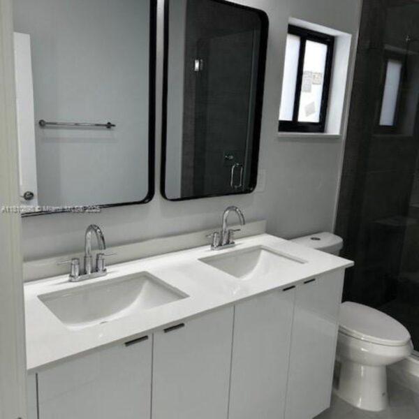 Nueva construcción. 3 dormitorios, 2 baños, 1/2 baño. Garaje para 1 coche. 301 NW 28th Ave Fort Lauderdale, FL - Image 5