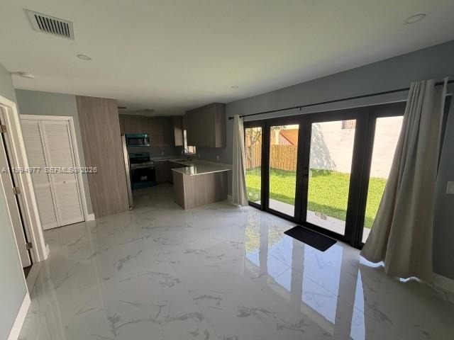 Casa a Estrenar 3/2. Planta Baja. Todo Nuevo, Ventanas de Impacto, Cerca de I-95 y el Mar. Hallandale Beach, FL - Image 22